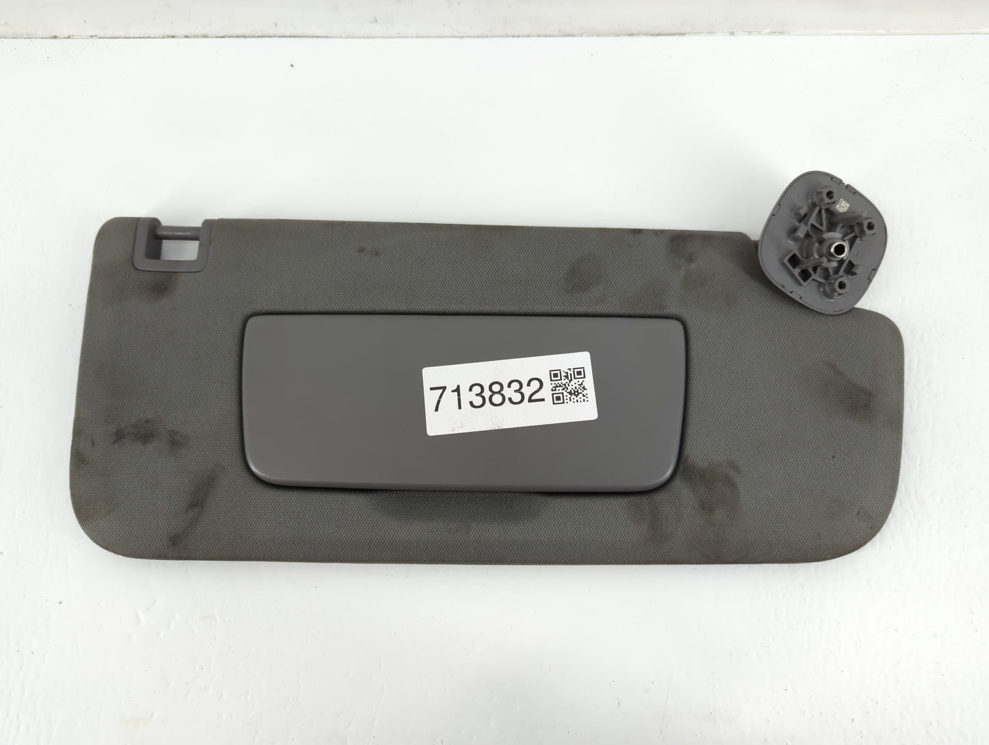 2019-2022 Chevrolet Silverado 1500 Sun Visor Shade Replacement Driver Left Mirror Fits Fits 2019 2020 2021 2022 OEM Used Aut