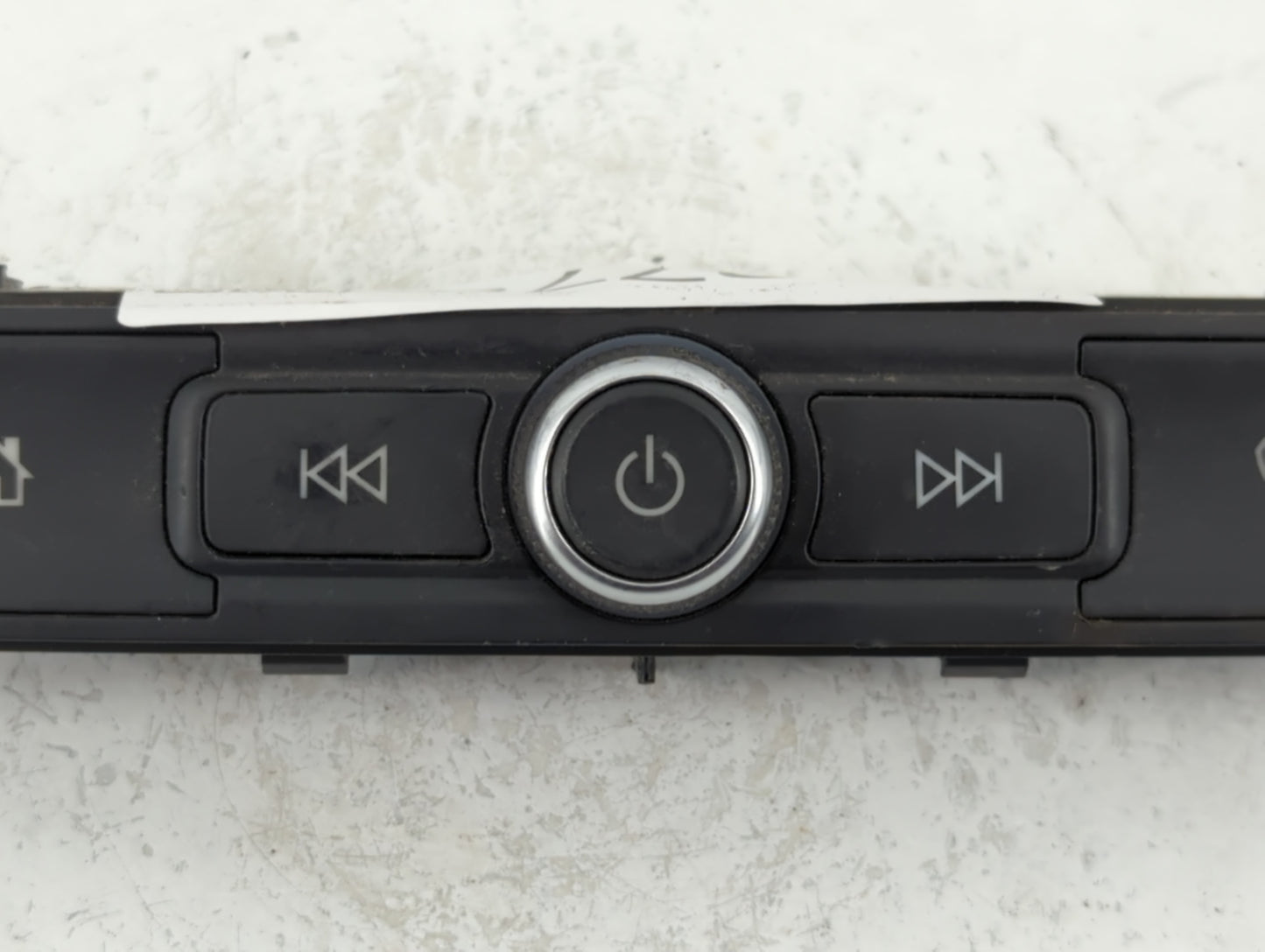 2019-2019 Chevrolet Silverado 1500 Radio Control Panel - Oemusedautoparts1.com