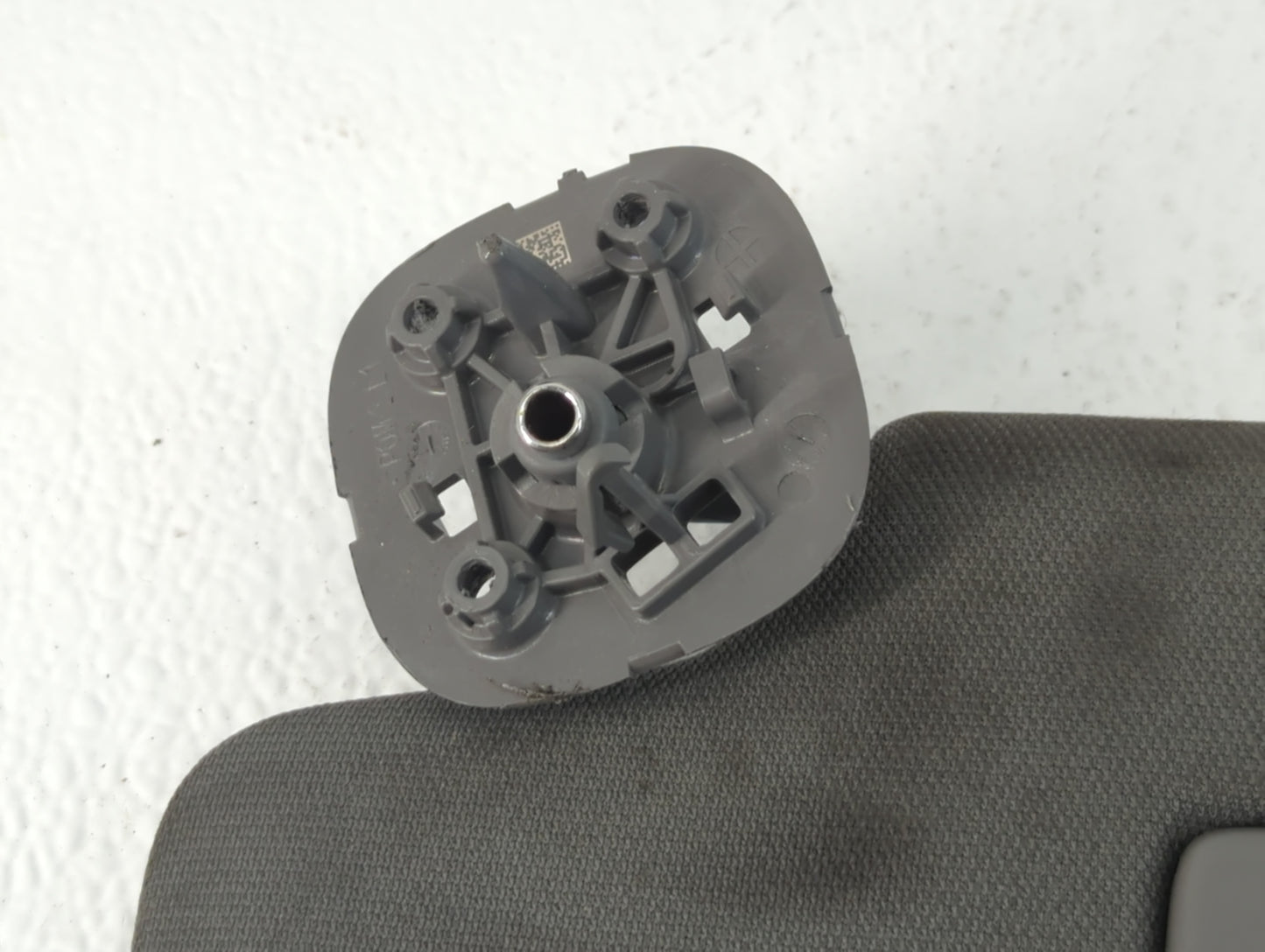 2014-2019 Chevrolet Silverado 1500 Sun Visor Shade Replacement Driver Left Mirror Fits Fits 2014 2015 2016 2017 2018 2019 OE