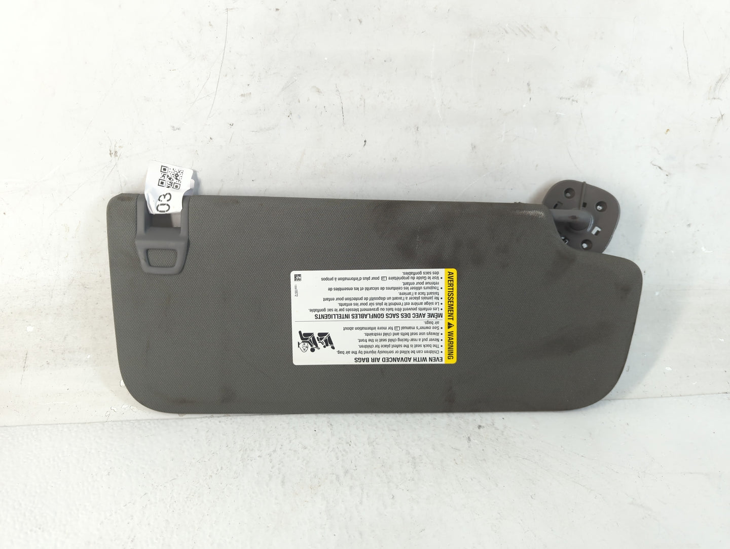 2014-2019 Chevrolet Silverado 1500 Sun Visor Shade Replacement Driver Left Mirror Fits Fits 2014 2015 2016 2017 2018 2019 OE