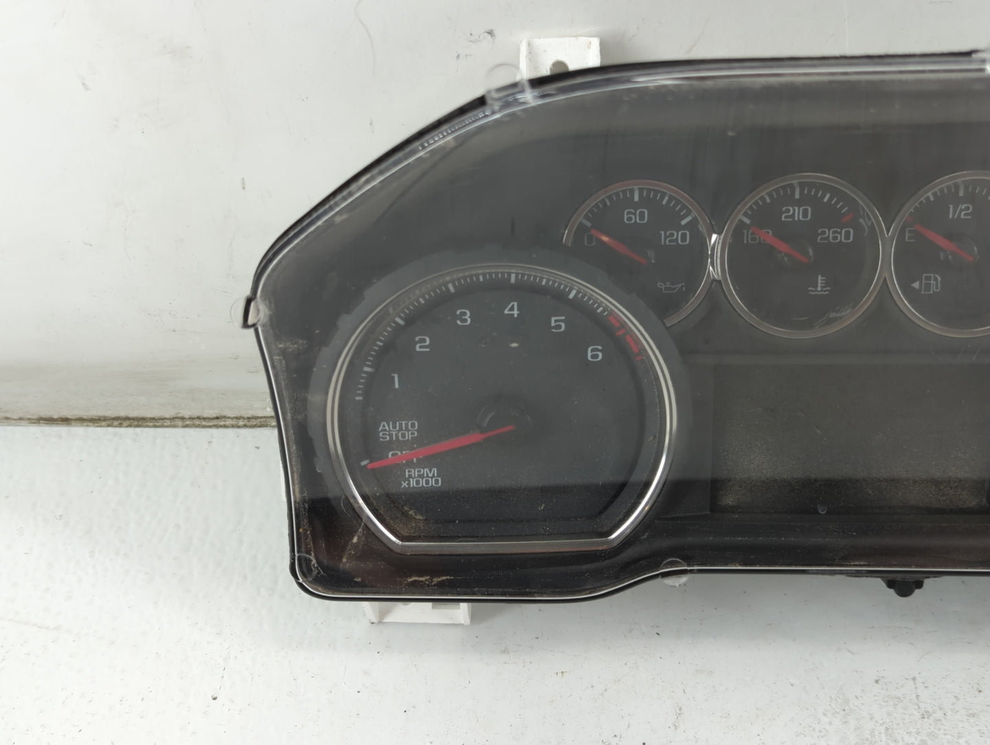 2019 Chevrolet Silverado 1500 Instrument Cluster Speedometer Gauges P/N:84608349 Fits OEM Used Auto Parts - Oemusedautoparts