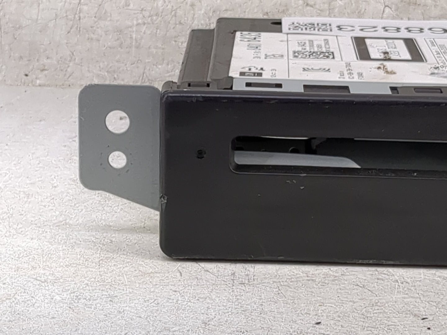 2019 Chevrolet Silverado 1500 Classic Radio AM FM Cd Player Receiver Replacement P/N:84016435 113000-6261B101 Fits Fits 2018
