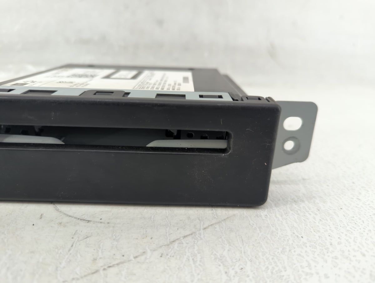 Chevrolet Silverado 1500 Classic Am Fm Cd Player Radio Receiver 572298 - Oemusedautoparts1.com