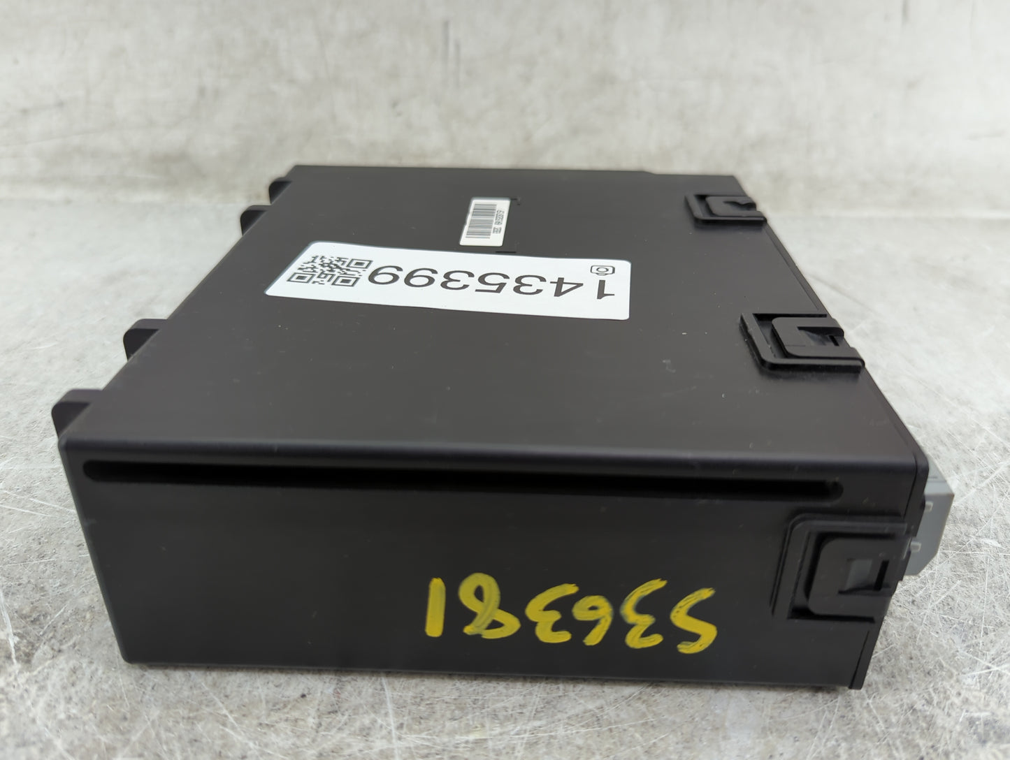 2019 Chevrolet Silverado 1500 Pickup Radio AM FM Cd Player Receiver Replacement P/N:84361172 111000-6922C101 Fits Fits 2018 