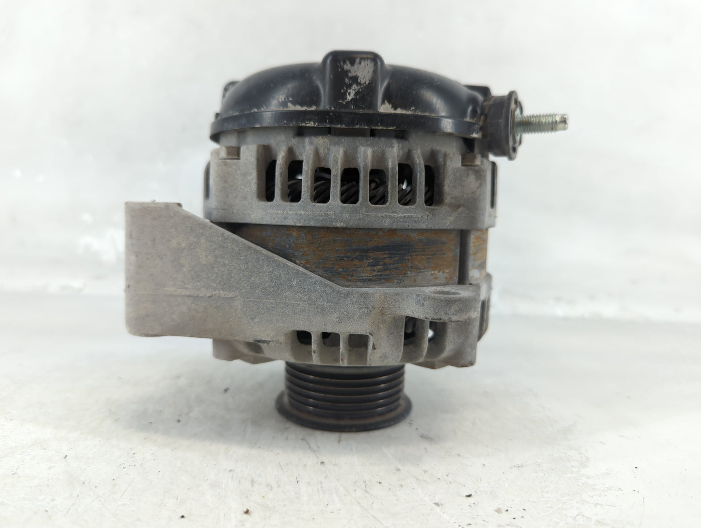 2019 Chevrolet Silverado 2500 Alternator Replacement Generator Charging Assembly Engine OEM P/N:TN104211-9720 84143542 Fits 
