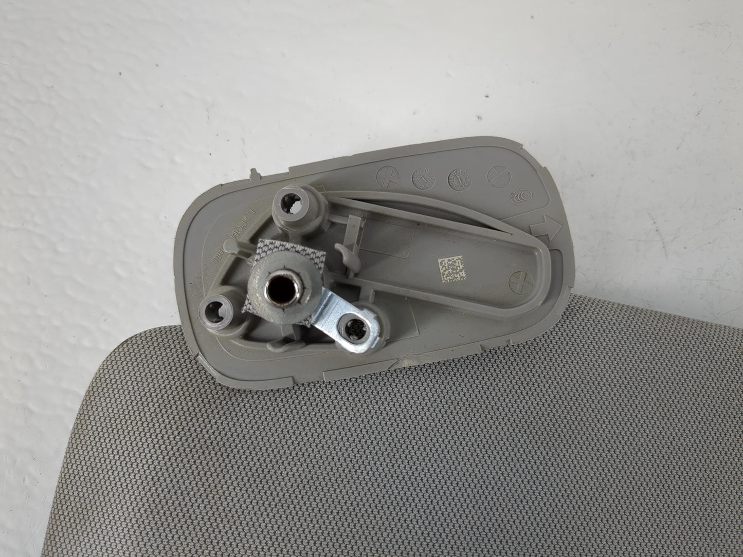 2015-2018 Chevrolet Silverado 2500 Sun Visor Shade Replacement Driver Left Mirror Fits Fits 2014 2015 2016 2017 2018 2019 OE