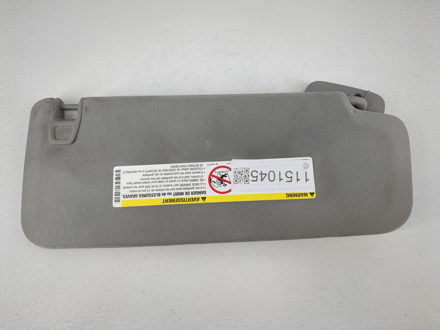 2015-2018 Chevrolet Silverado 2500 Sun Visor Shade Replacement Driver Left Mirror Fits Fits 2014 2015 2016 2017 2018 2019 OE