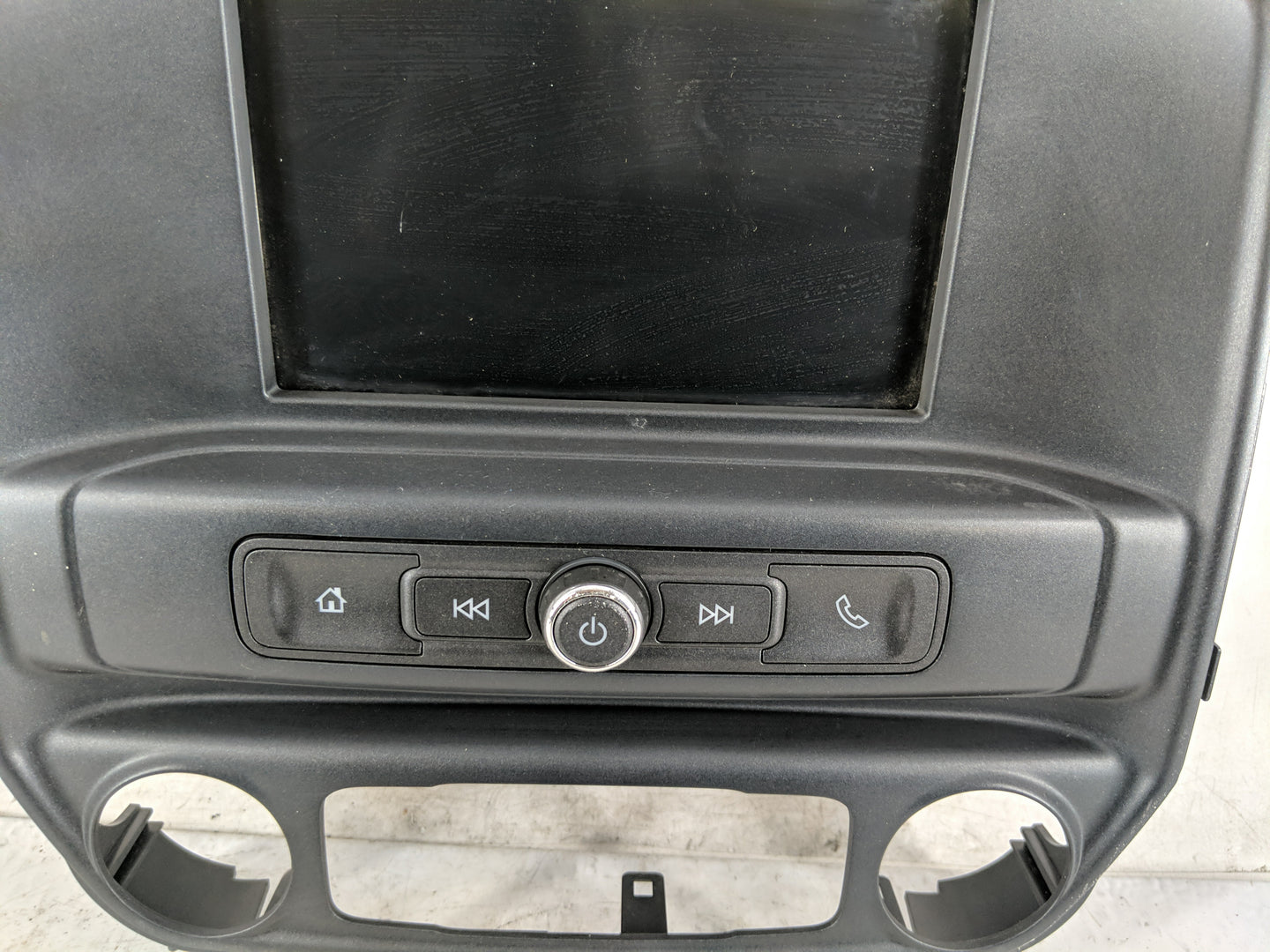 2017-2018 Chevrolet Silverado 2500 Radio Control Panel - Oemusedautoparts1.com