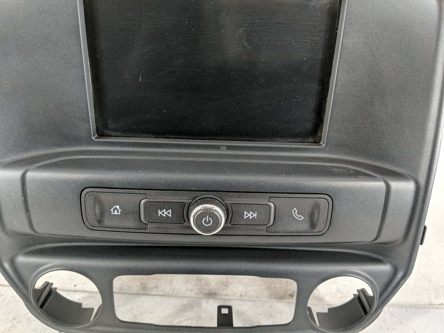 2017-2018 Chevrolet Silverado 2500 Radio Control Panel - Oemusedautoparts1.com