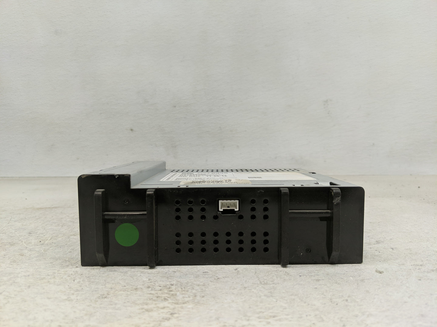 2018 Chevrolet Silverado 2500 Radio AM FM Cd Player Receiver Replacement P/N:8L1X0645-158645 Fits Fits 2019 2020 2021 OEM Us