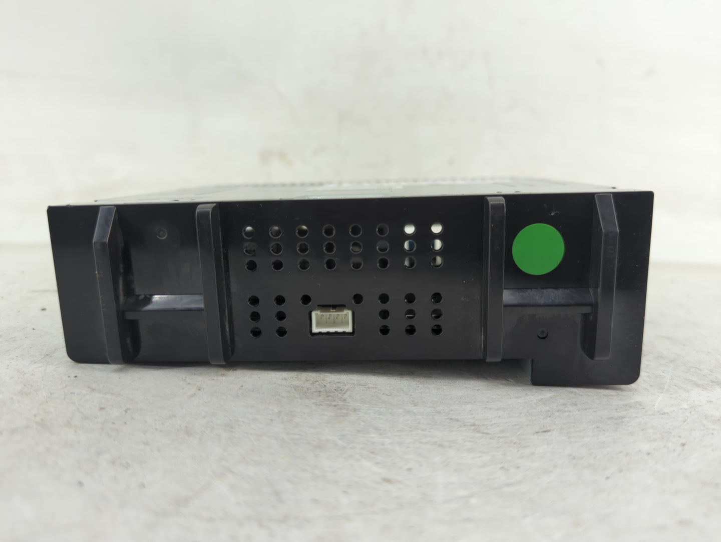 2016-2018 Chevrolet Silverado 2500 Radio AM FM Cd Player Receiver Replacement P/N:42645338 Fits Fits 2016 2017 2018 2019 202