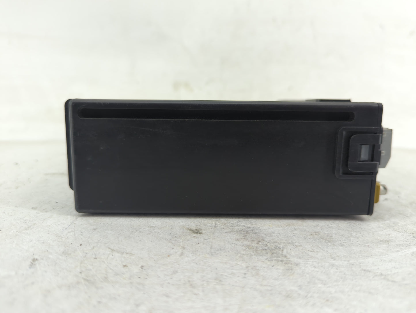 2016-2018 Chevrolet Silverado 2500 Radio AM FM Cd Player Receiver Replacement P/N:84278527 42645338 Fits OEM Used Auto Parts