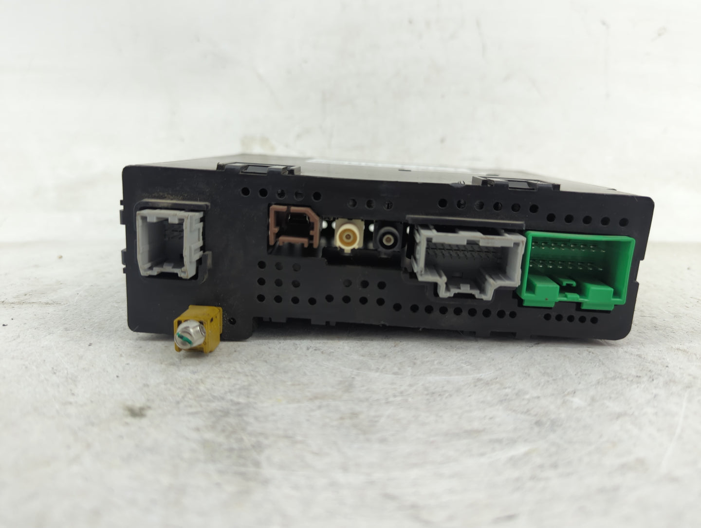 2016-2018 Chevrolet Silverado 2500 Radio AM FM Cd Player Receiver Replacement P/N:84278527 42645338 Fits OEM Used Auto Parts