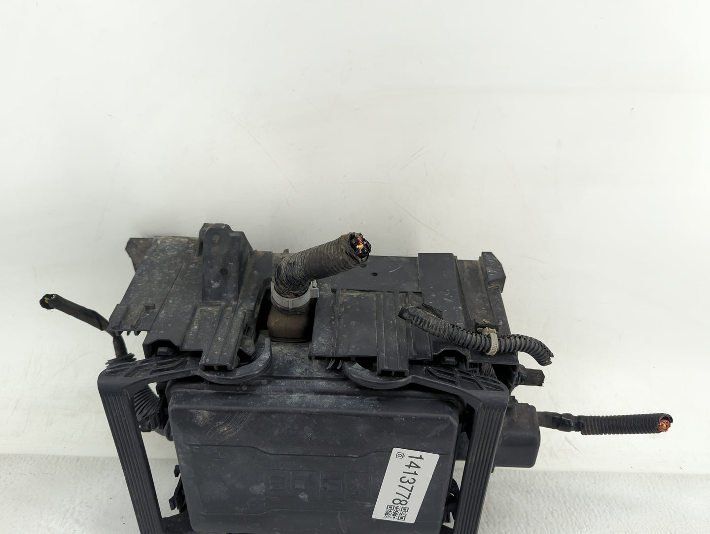 2017-2018 Chevrolet Silverado 2500 Fusebox Fuse Box Panel Relay Module Fits Fits 2017 2018 2019 OEM Used Auto Parts - Oemuse