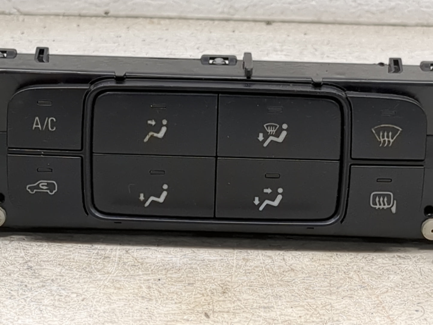 2015-2018 Chevrolet Silverado 2500 Climate Control Module Temperature AC/Heater Replacement P/N:84199205 Fits OEM Used Auto 