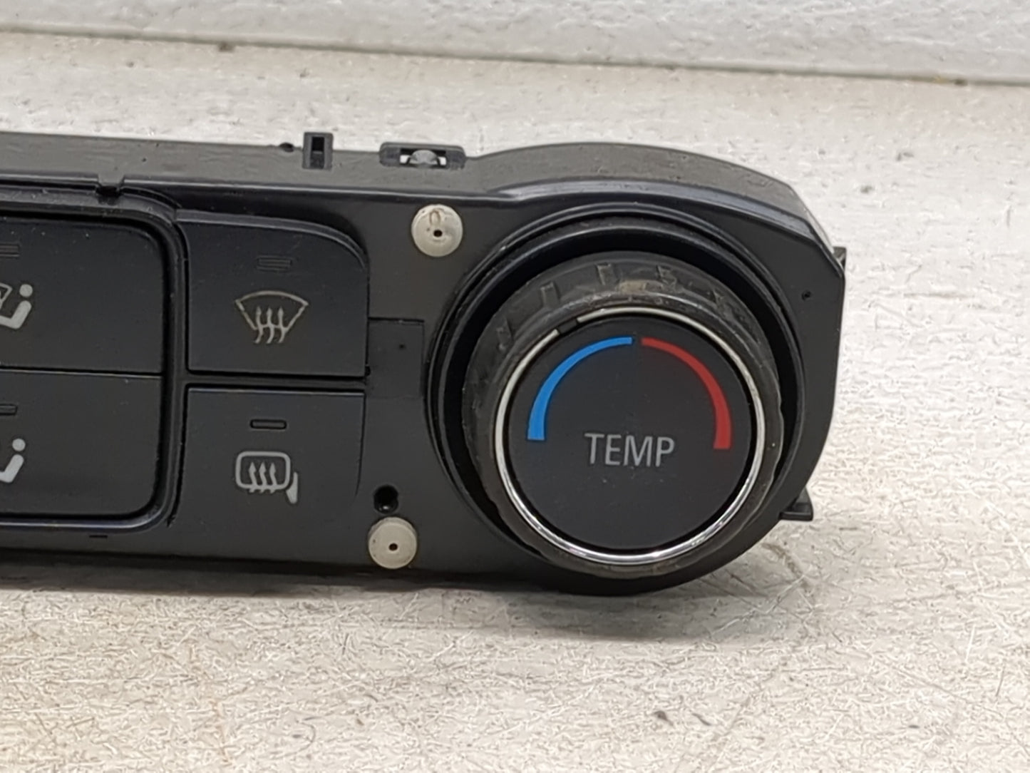 2015-2018 Chevrolet Silverado 2500 Climate Control Module Temperature AC/Heater Replacement P/N:84199205 Fits OEM Used Auto 