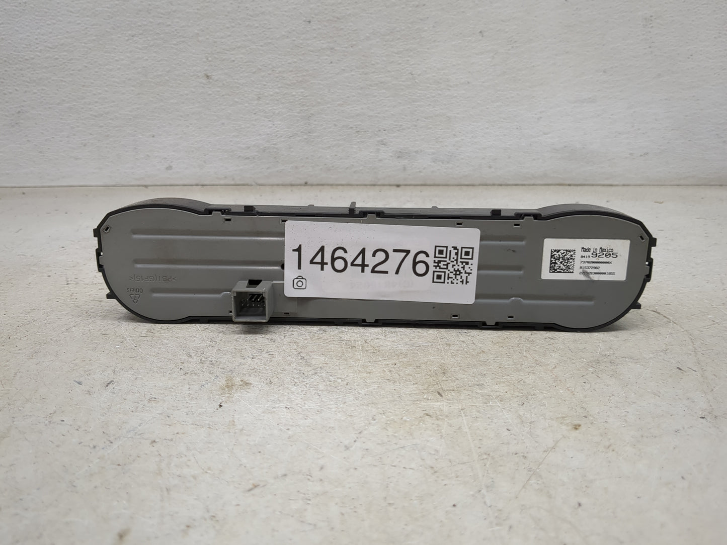2015-2018 Chevrolet Silverado 2500 Climate Control Module Temperature AC/Heater Replacement P/N:84199205 Fits OEM Used Auto 