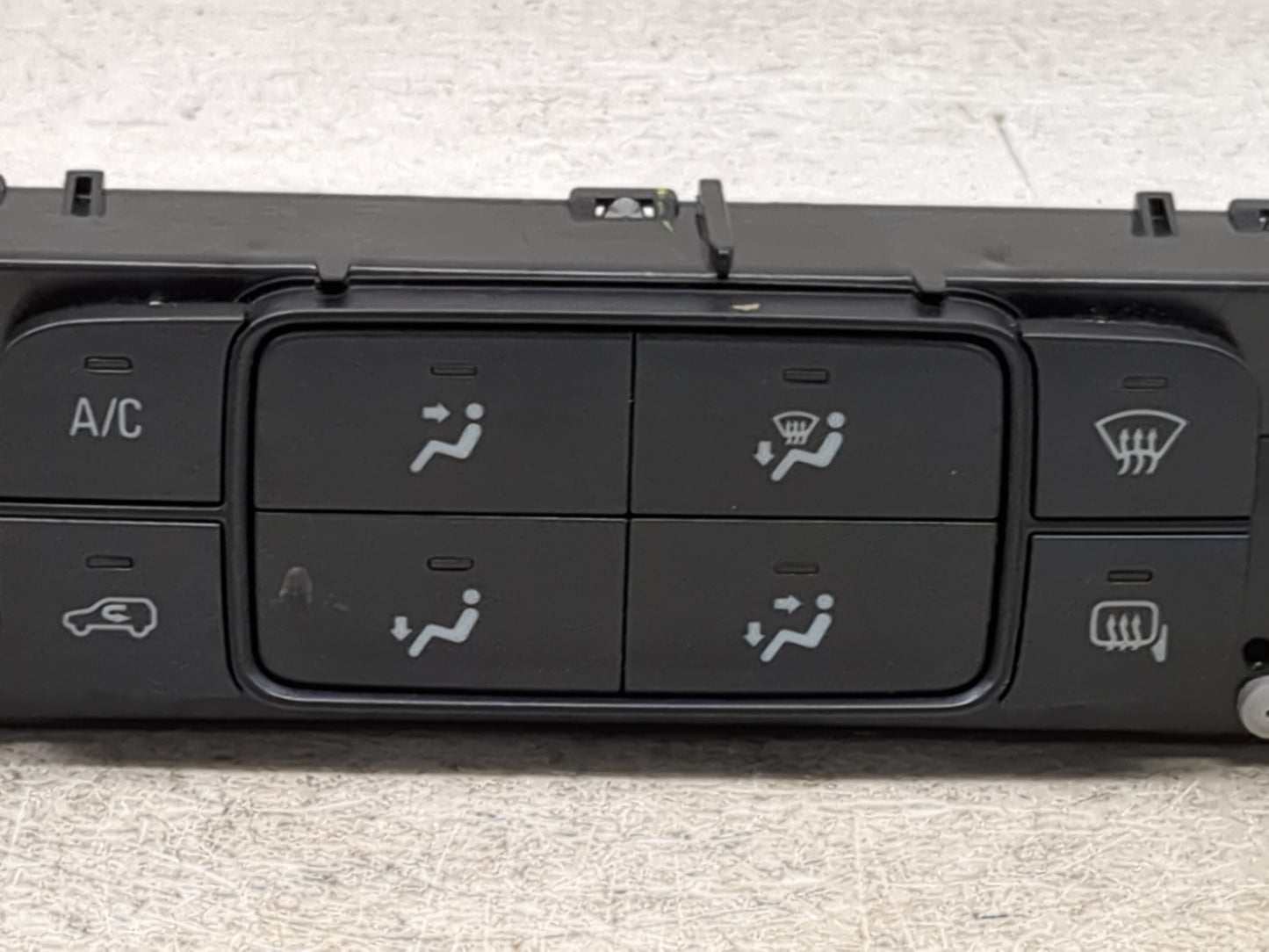 2015-2018 Chevrolet Silverado 2500 Climate Control Module Temperature AC/Heater Replacement P/N:84199205 Fits OEM Used Auto 