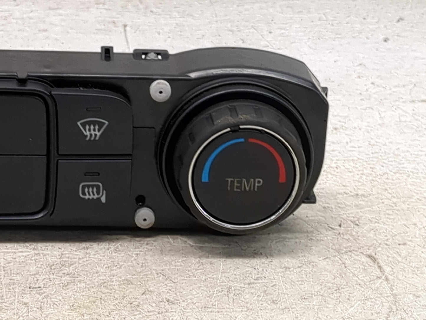 2015-2018 Chevrolet Silverado 2500 Climate Control Module Temperature AC/Heater Replacement P/N:84199205 Fits OEM Used Auto 