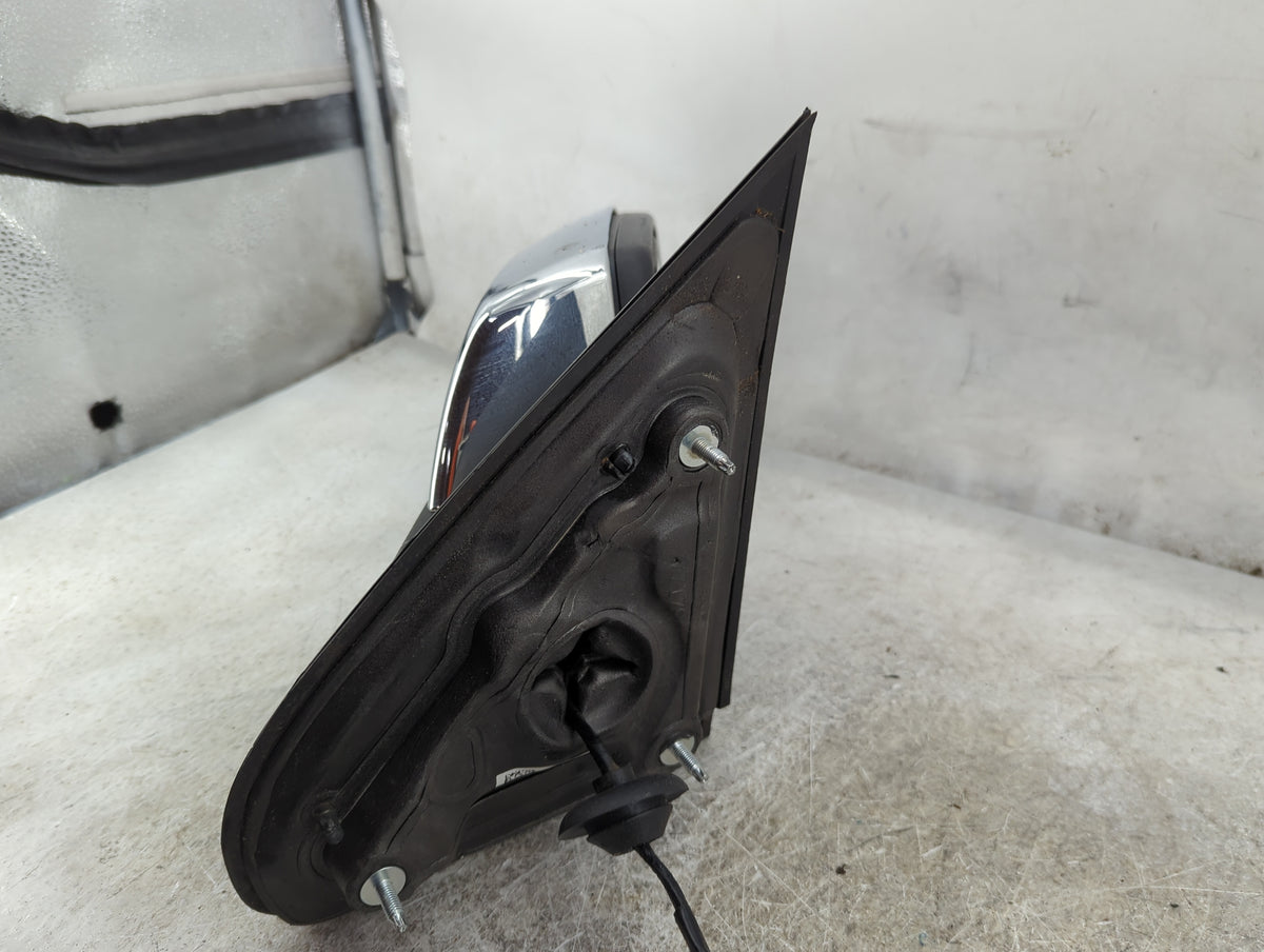 2015-2018 Chevrolet Silverado 2500 Passenger Side View Mirror - Right Door Mirror OEM Used - Oemusedautoparts1.com