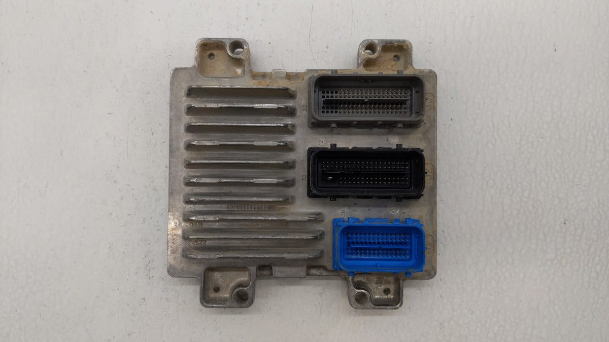 2019 Chevrolet Silverado 2500 PCM Engine Control Computer ECU ECM PCU OEM P/N:12668986 12679097, 12670309 Fits 2017 2018 202