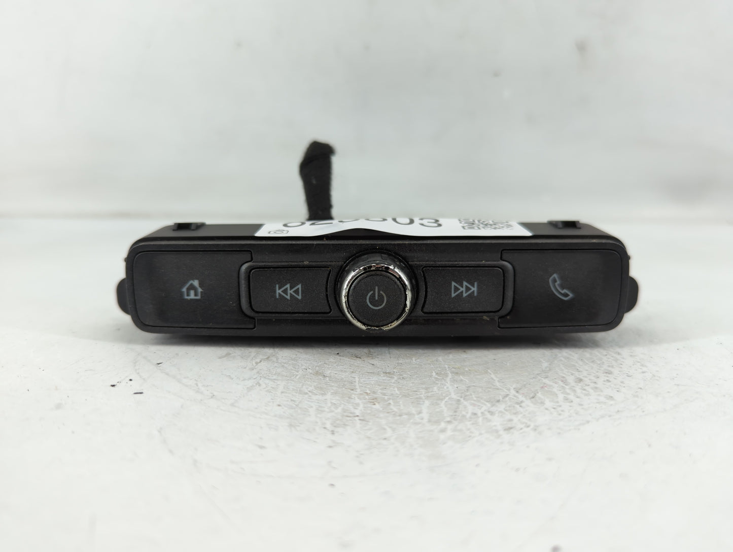 2016-2018 Chevrolet Silverado 2500 Radio AM FM Cd Player Receiver Replacement P/N:42516646 Fits Fits 2016 2017 2018 2019 OEM