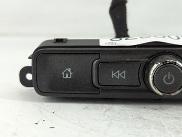 2016-2018 Chevrolet Silverado 2500 Radio AM FM Cd Player Receiver Replacement P/N:42516646 Fits Fits 2016 2017 2018 2019 OEM Used Auto Parts