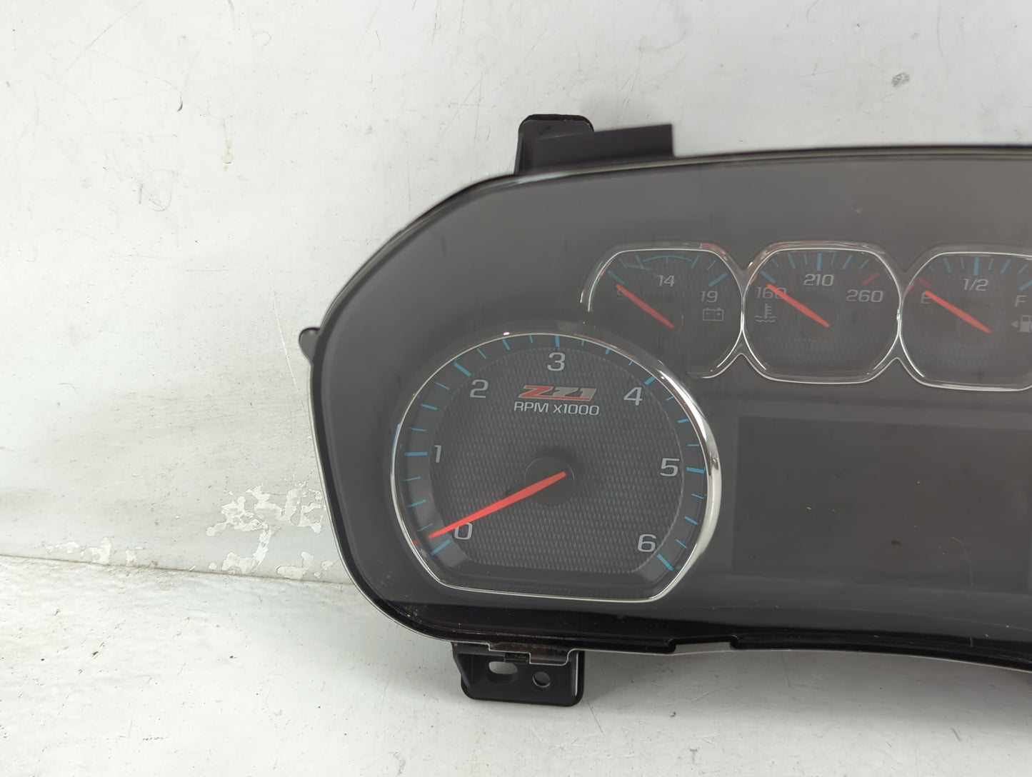 2019 Chevrolet Silverado 2500 Pickup Instrument Cluster Speedometer Gauges P/N:84298031 7110500000000X Miles: Fits Fits 2018