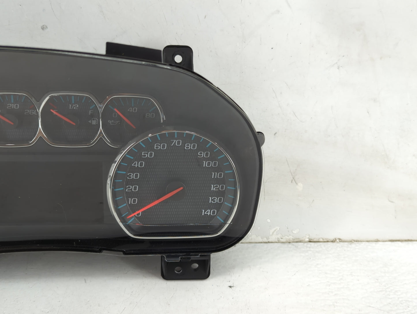 2019 Chevrolet Silverado 2500 Pickup Instrument Cluster Speedometer Gauges P/N:84298031 7110500000000X Miles: Fits Fits 2018