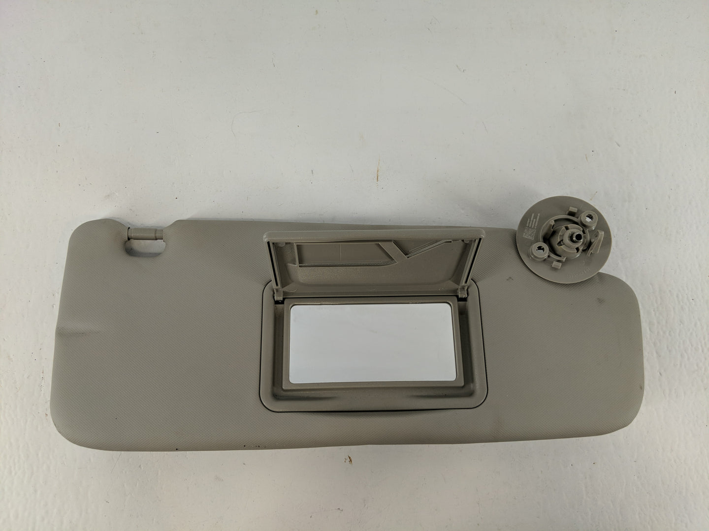 2012-2019 Chevrolet Sonic Sun Visor Shade Replacement Passenger Right Mirror Fits Fits 2012 2013 2014 2015 2016 2017 2018 20