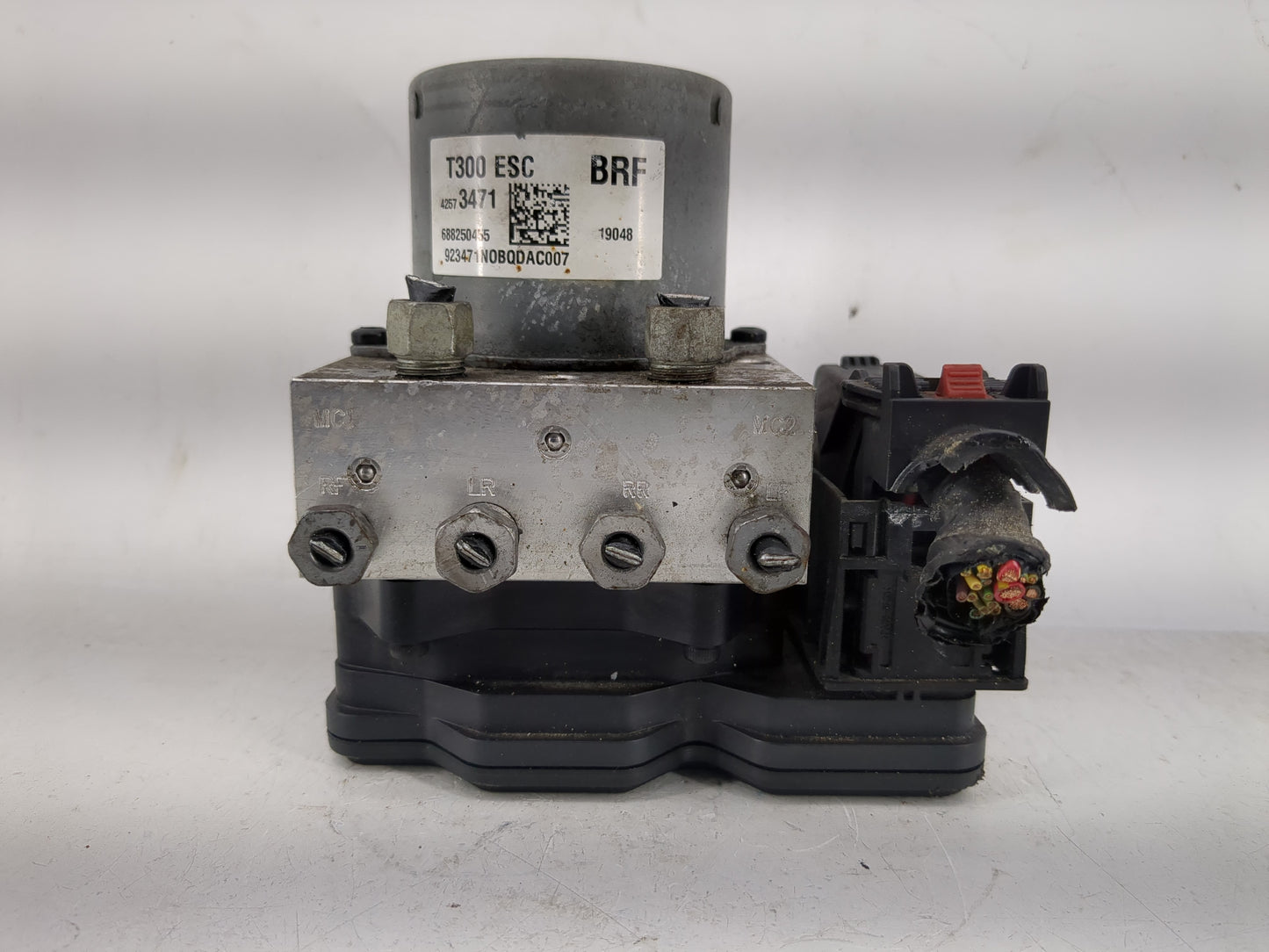 2017-2019 Chevrolet Sonic ABS Pump Control Module Replacement P/N:42573471 Fits Fits 2017 2018 2019 OEM Used Auto Parts - Oe