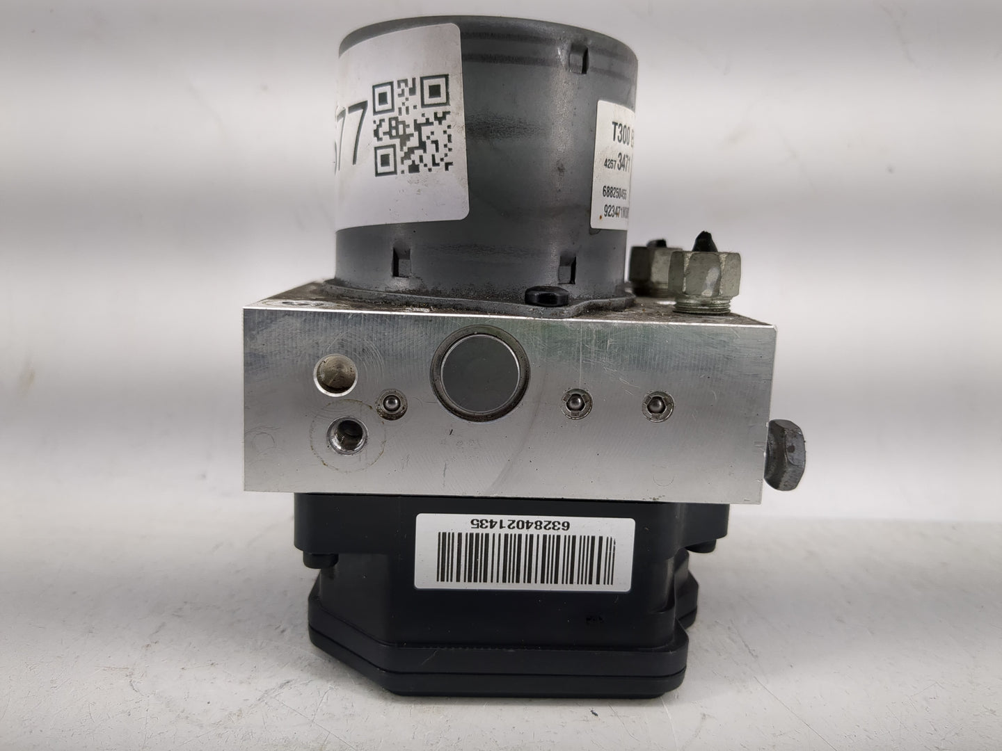 2017-2019 Chevrolet Sonic ABS Pump Control Module Replacement P/N:42573471 Fits Fits 2017 2018 2019 OEM Used Auto Parts - Oe