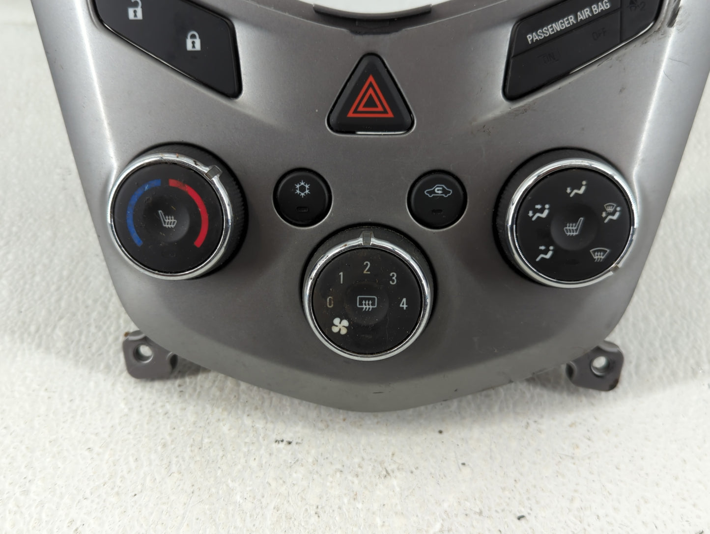 2017-2019 Chevrolet Sonic Climate Control Module Temperature AC/Heater Replacement P/N:42521801 Fits Fits 2017 2018 2019 OEM