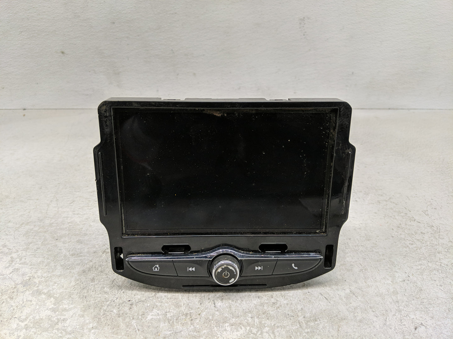 2018-2019 Chevrolet Sonic Radio AM FM Cd Player Receiver Replacement P/N:84479949 Fits Fits 2018 2019 OEM Used Auto Parts - 