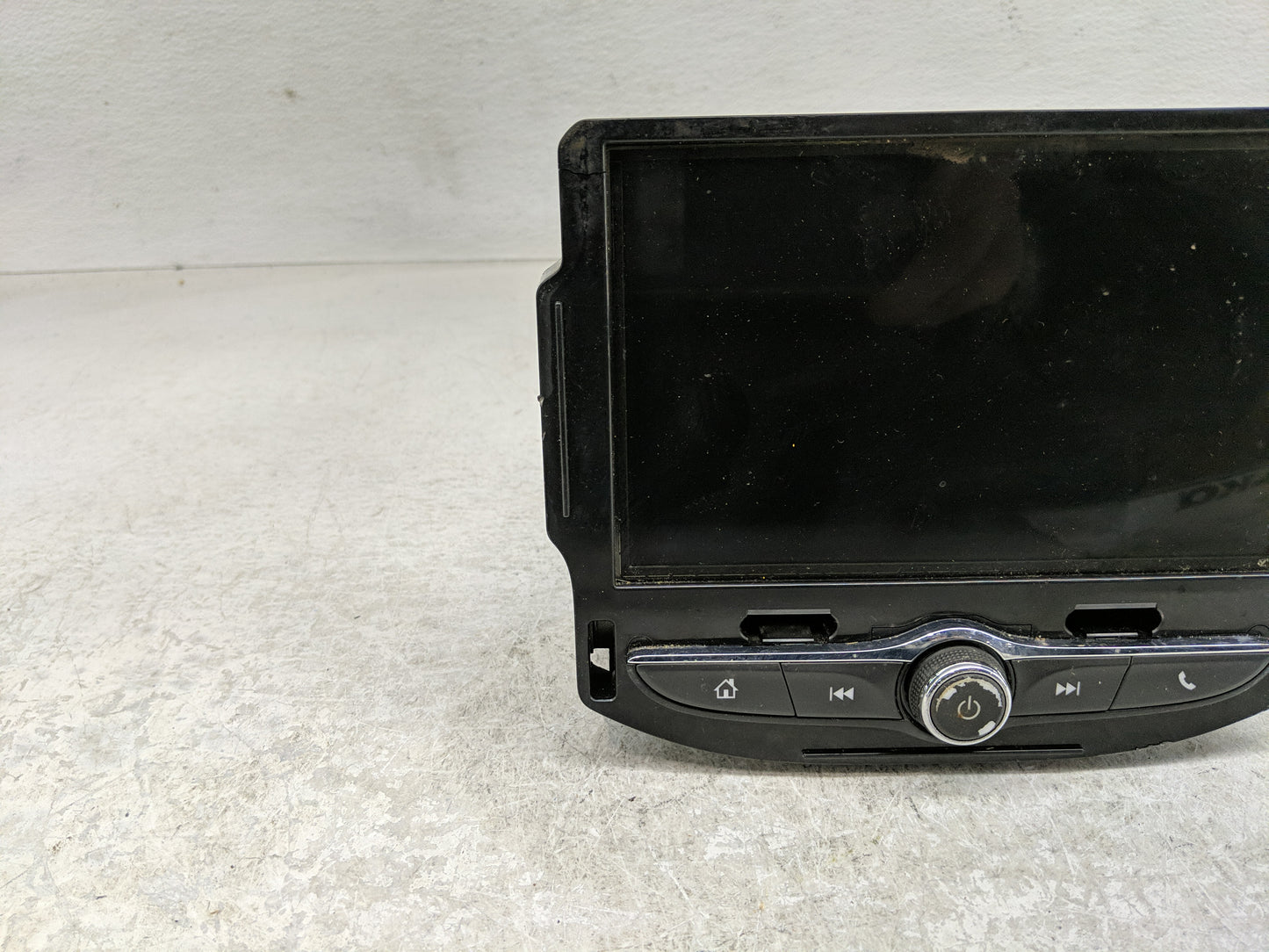 2018-2019 Chevrolet Sonic Radio AM FM Cd Player Receiver Replacement P/N:84479949 Fits Fits 2018 2019 OEM Used Auto Parts - 