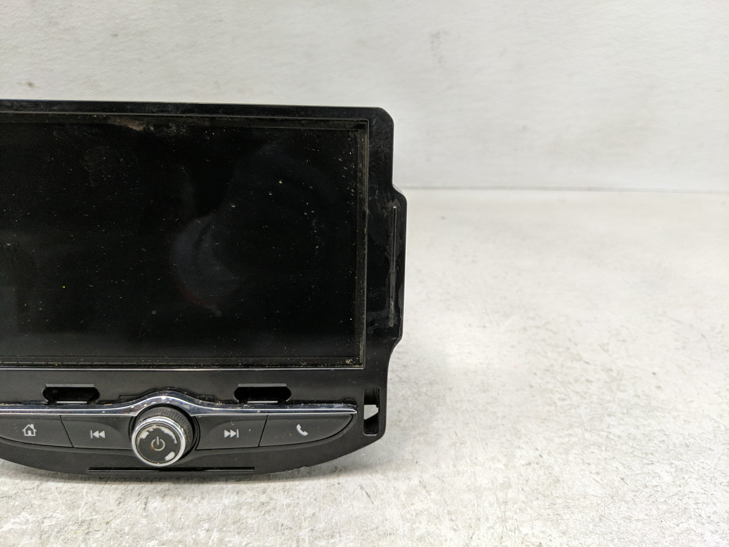 2018-2019 Chevrolet Sonic Radio AM FM Cd Player Receiver Replacement P/N:84479949 Fits Fits 2018 2019 OEM Used Auto Parts - 