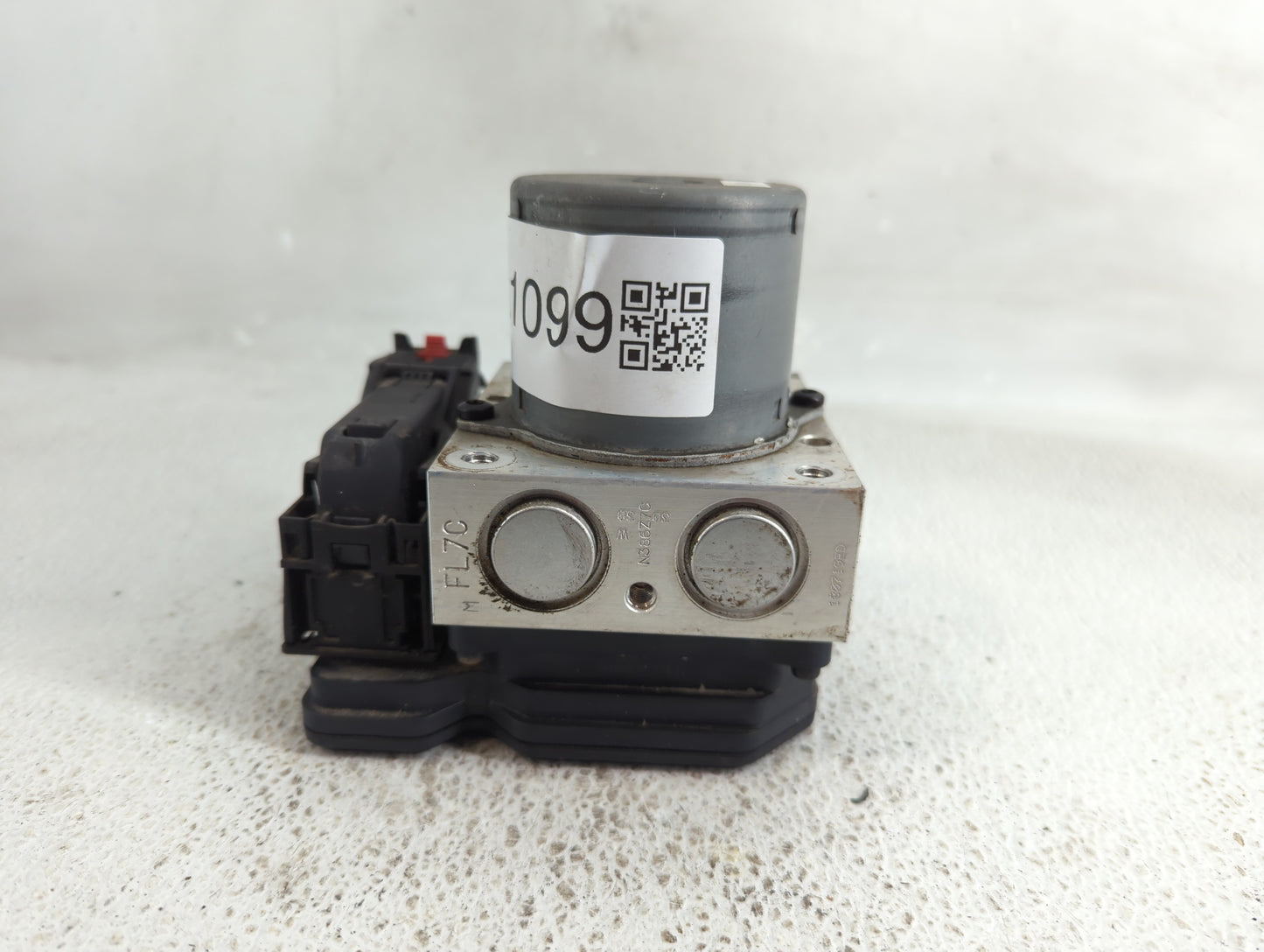 2017-2019 Chevrolet Sonic ABS Pump Control Module Replacement P/N:42573471 Fits Fits 2017 2018 2019 OEM Used Auto Parts - Oe