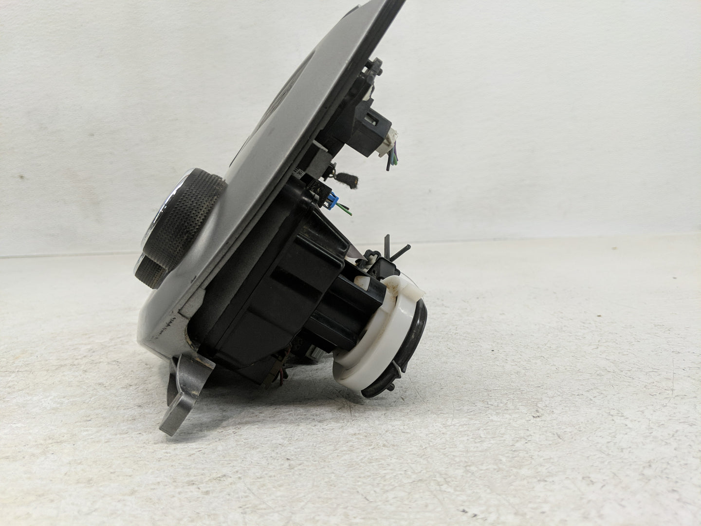 2017-2019 Chevrolet Sonic Climate Control Module Temperature AC/Heater Replacement Fits Fits 2017 2018 2019 OEM Used Auto Pa