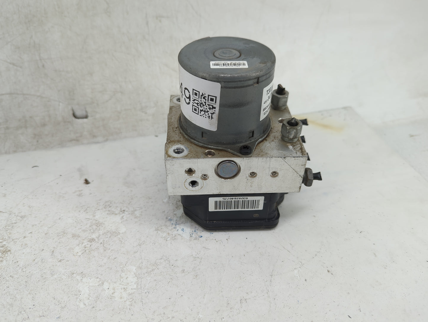 2017-2019 Chevrolet Sonic ABS Pump Control Module Replacement P/N:42573471 Fits Fits 2017 2018 2019 OEM Used Auto Parts - Oe