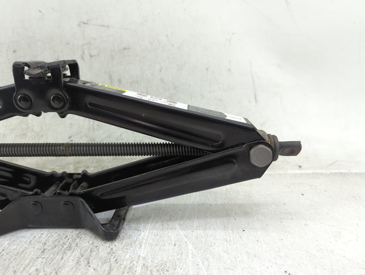 2019 Chevrolet Sonic Spare Scissor Car Jack - Oemusedautoparts1.com