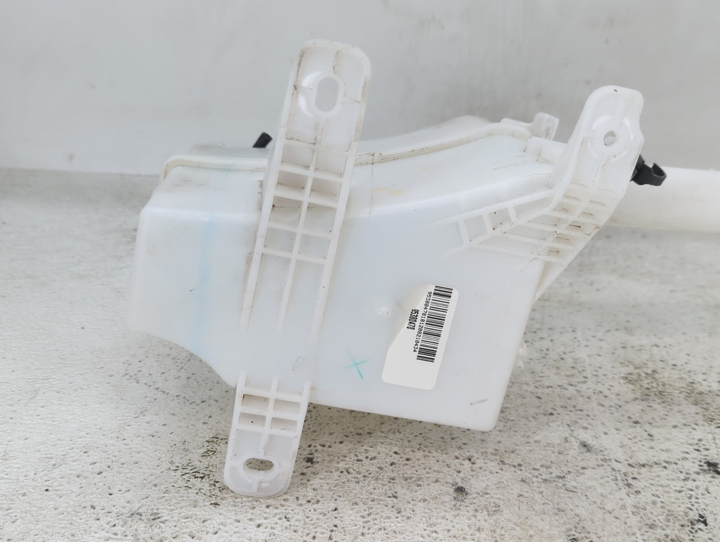 2012-2019 Chevrolet Sonic Windshield Washer Fluid Reservoir Bottle Oem - Oemusedautoparts1.com