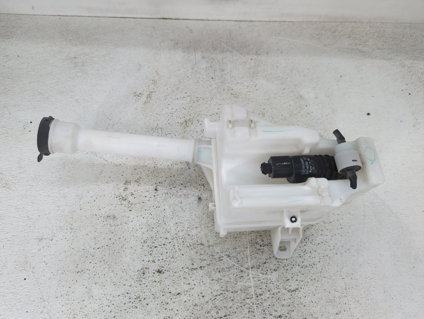 2012-2019 Chevrolet Sonic Windshield Washer Fluid Reservoir Bottle Oem - Oemusedautoparts1.com