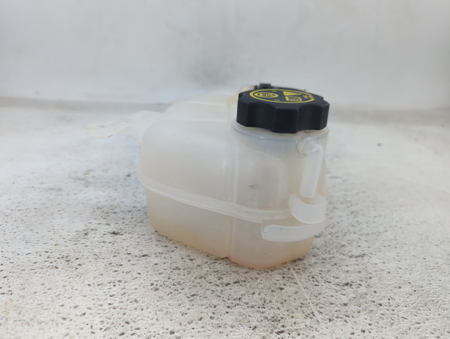 2012 Chevrolet Sonic Radiator Coolant Overflow Expansion Tank Bottle 1431926 - Oemusedautoparts1.com