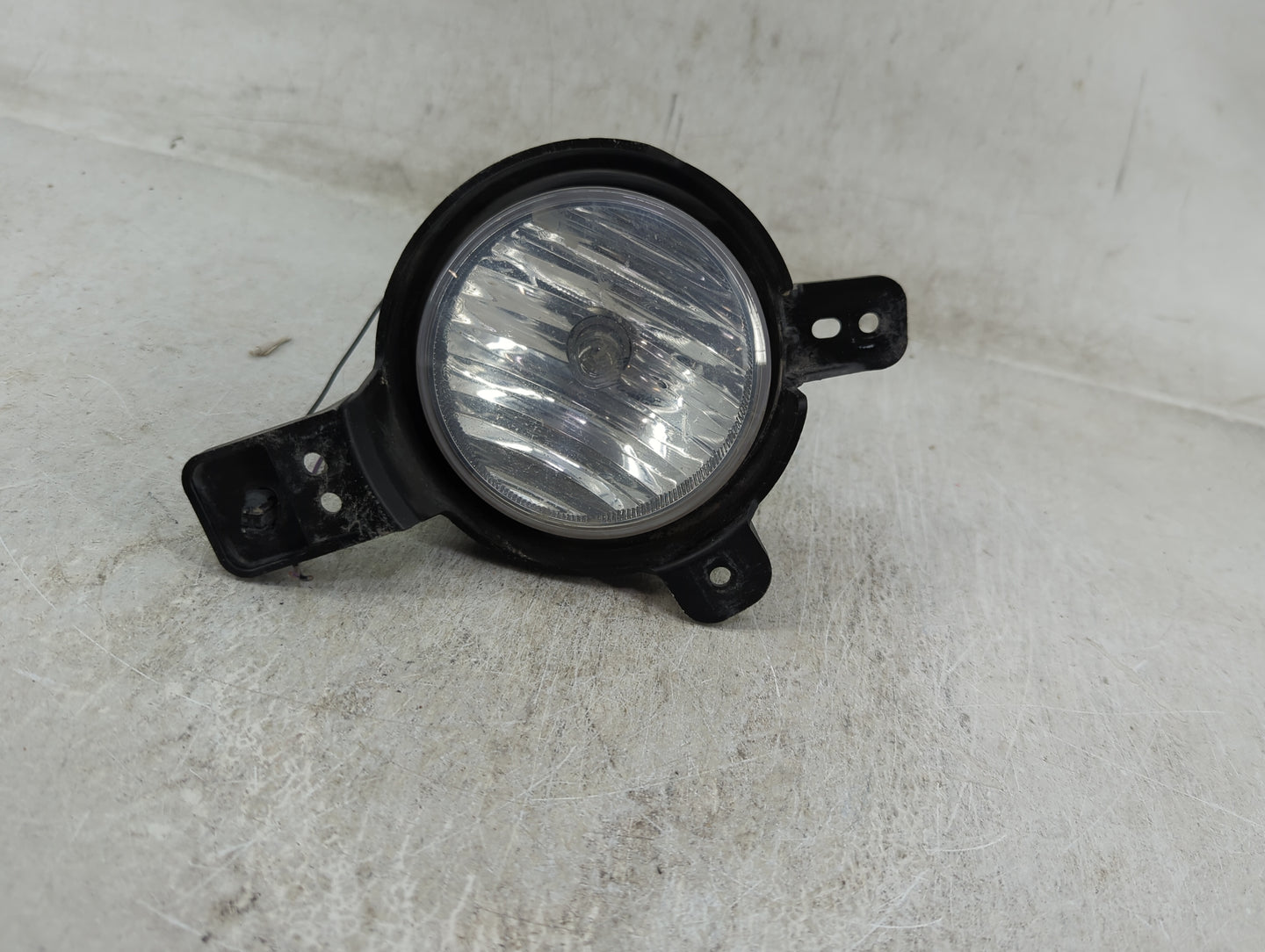 2017-2020 Chevrolet Sonic Passenger Right Oem Fog Light Lamp - Oemusedautoparts1.com