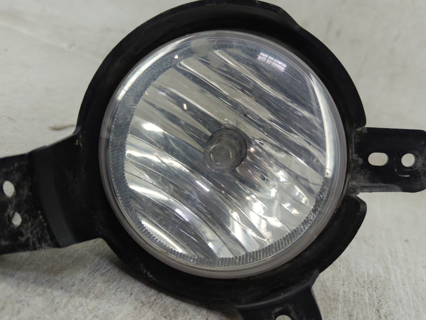 2017-2020 Chevrolet Sonic Passenger Right Oem Fog Light Lamp - Oemusedautoparts1.com
