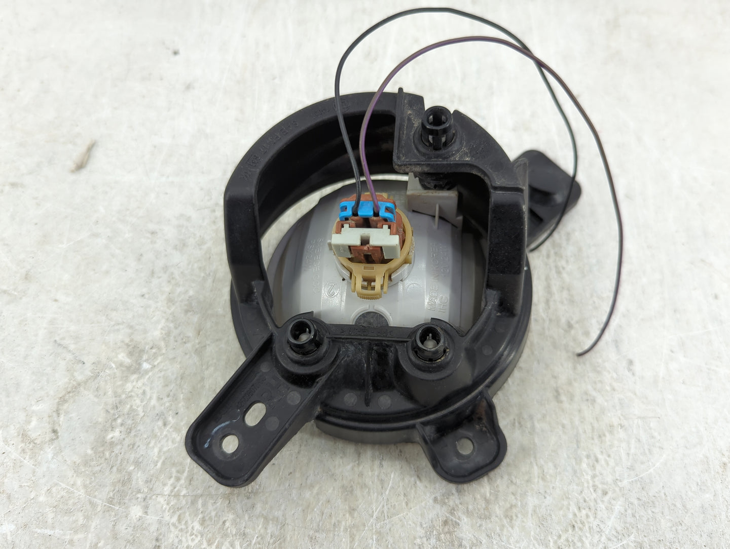 2017-2020 Chevrolet Sonic Passenger Right Oem Fog Light Lamp - Oemusedautoparts1.com