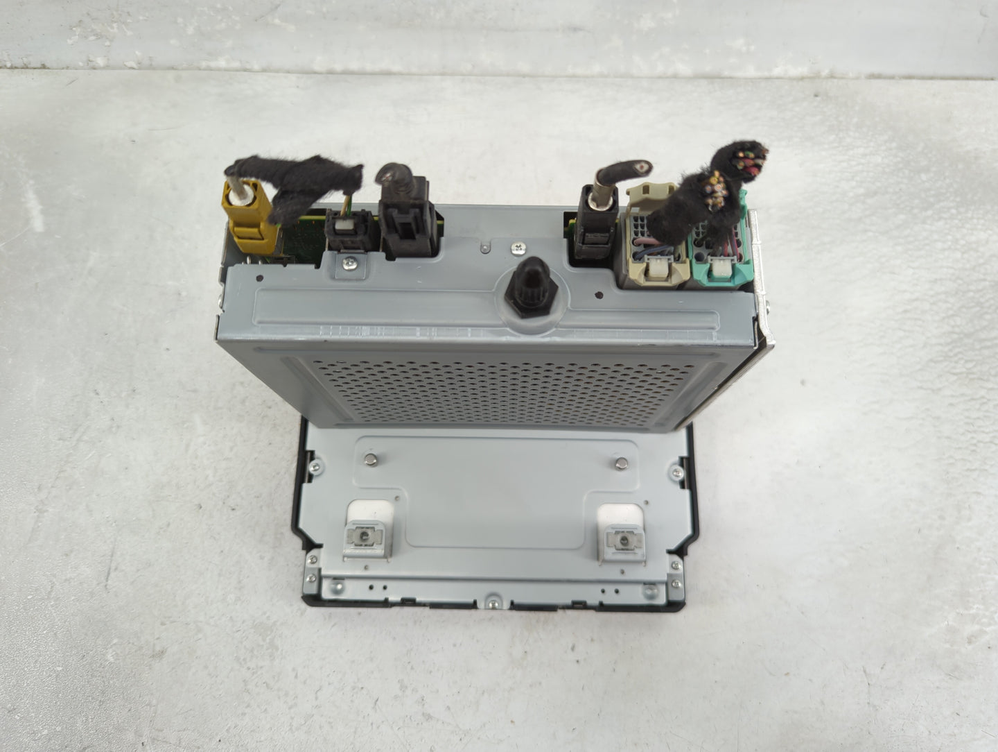 2018-2019 Chevrolet Sonic Radio AM FM Cd Player Receiver Replacement P/N:84479949 FT0108A, 2024B-FT0108A Fits Fits 2018 2019