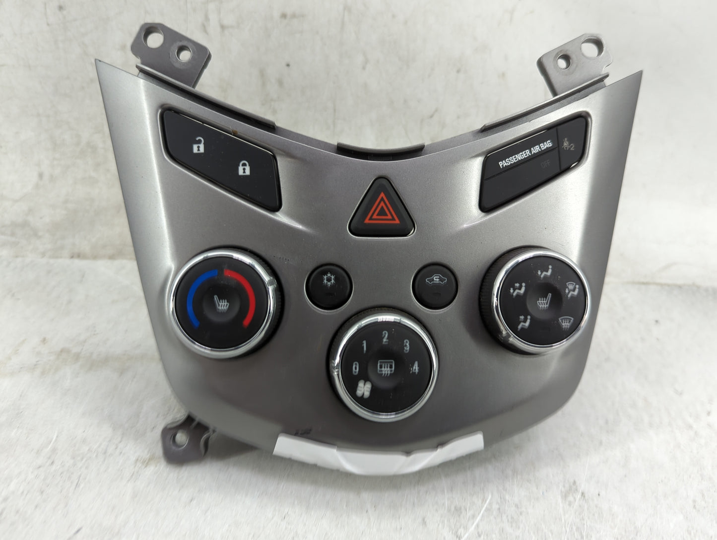 2019 Chevrolet Sonic Climate Control Module Temperature AC/Heater Replacement P/N:42521801 3239800000000X, 545329302 Fits OE