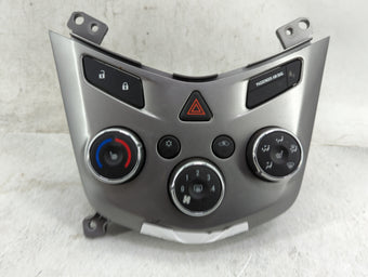 compare product 2019 Chevrolet Sonic Climate Control Module Temperature AC/Heater Replacement P/N:42521801 3239800000000X, 545329302 Fits OEM Used Auto Parts