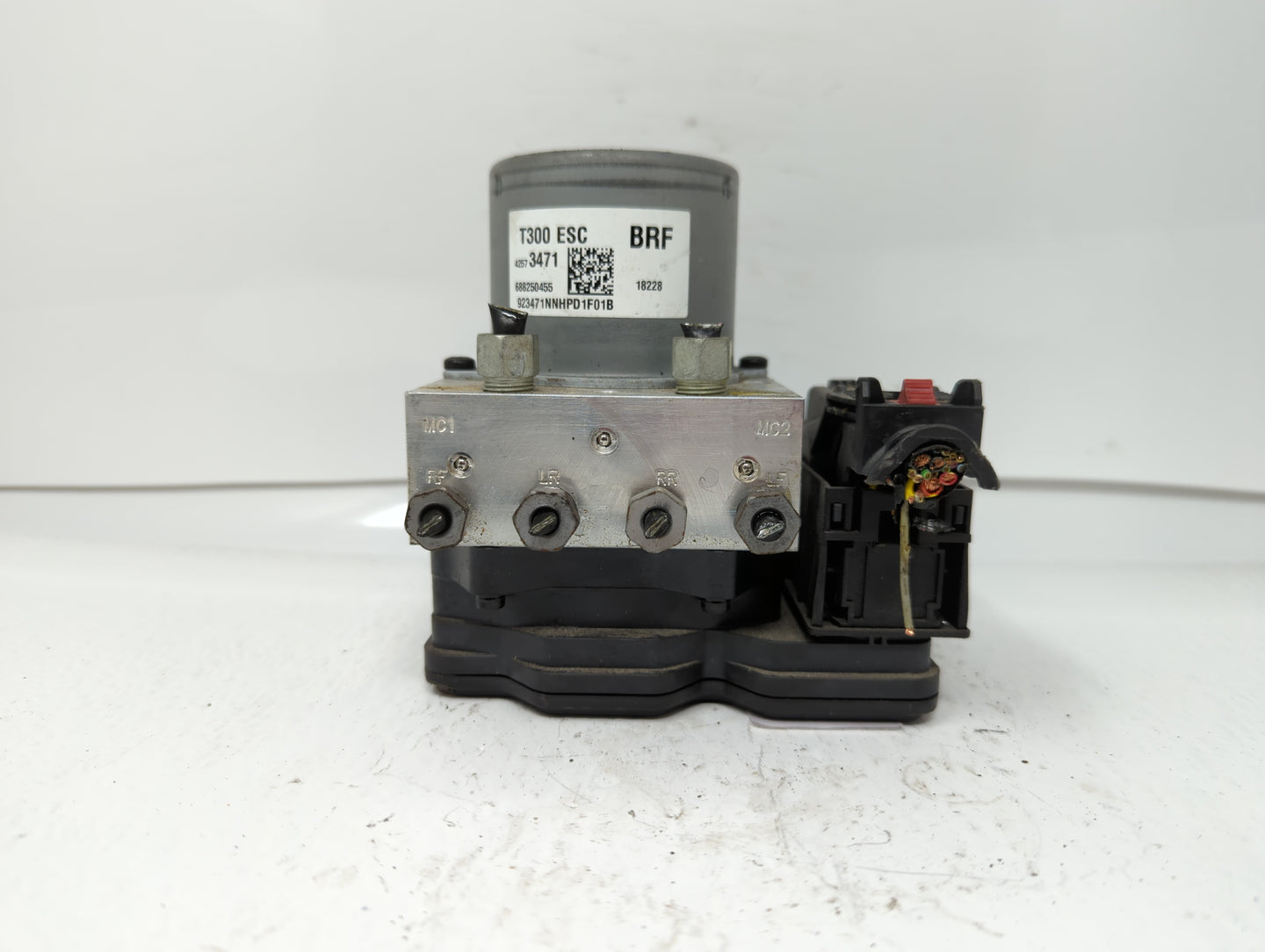 2017-2018 Chevrolet Sonic ABS Pump Control Module Replacement P/N:42573471 42520672 Fits Fits 2017 2018 OEM Used Auto Parts 